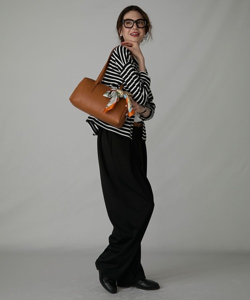 BONLECILL Marche(ボンルシールマルシェ)の「【BONLECILL Marche】《大容量》ベーシックスクエアボストンバッグ(ボストンバッグ・レディース・ブラック/キャメル/ブラウン・FREE)」の19枚目の写真