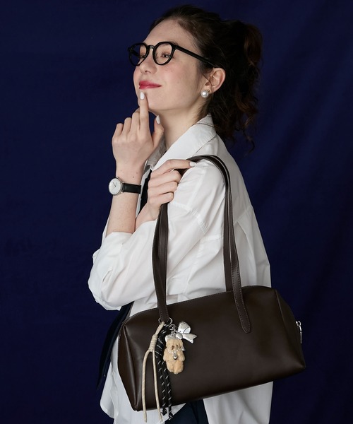 BONLECILL Marche(ボンルシールマルシェ)の「【BONLECILL Marche】《大容量》ベーシックスクエアボストンバッグ(ボストンバッグ・レディース・ブラック/キャメル/ブラウン・FREE)」の9枚目の写真