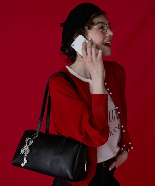 BONLECILL Marche(ボンルシールマルシェ)の「【BONLECILL Marche】《大容量》ベーシックスクエアボストンバッグ(ボストンバッグ・レディース・ブラック/キャメル/ブラウン・FREE)」の5枚目の写真