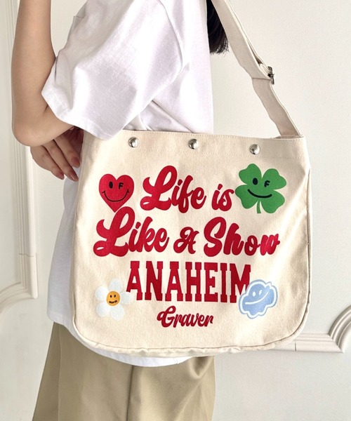 GRAVER OF ANAHEIM(グレイバーオブアナハイム)の「【日本未発売】GRAVER(グレーバー)/別注 A4対応 プリント コットン アジャスターベルト キャンバスショルダーバッグ(ショルダーバッグ・レディース・その他1/その他2/その他3/その他5/その他4/その他7/その他9/その他6/その他8/その他10・FREE)」の4枚目の写真