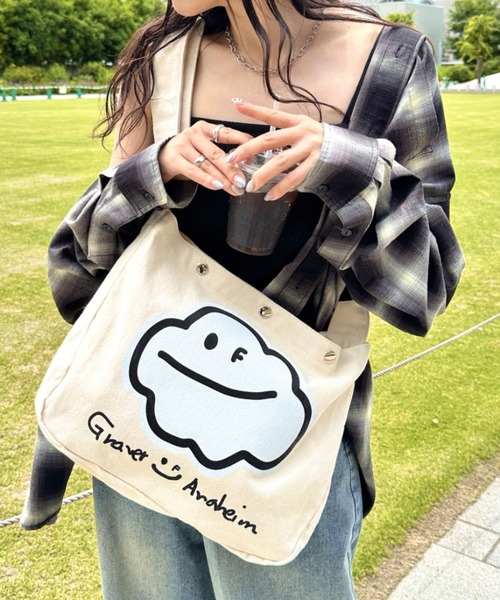 GRAVER OF ANAHEIM(グレイバーオブアナハイム)の「【日本未発売】GRAVER(グレーバー)/別注 A4対応 プリント コットン アジャスターベルト キャンバスショルダーバッグ(ショルダーバッグ・レディース・その他1/その他2/その他3/その他5/その他4/その他7/その他9/その他6/その他8/その他10・FREE)」の5枚目の写真