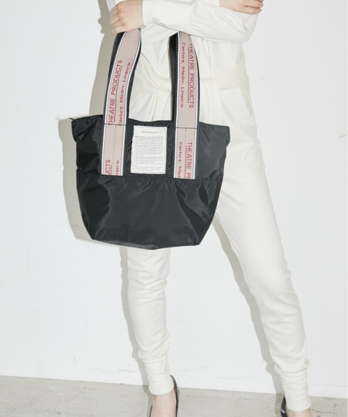 THEATRE PRODUCTS(シアタープロダクツ)の「マルチポケットMISSISSIPPI Msize/ジャガードテープ バッグ/内ポケット3つ付き/パソコン13インチ・500mlペットボトル収納可能(トートバッグ・レディース・ブラック/グレー/ベージュ・FREE)」の22枚目の写真