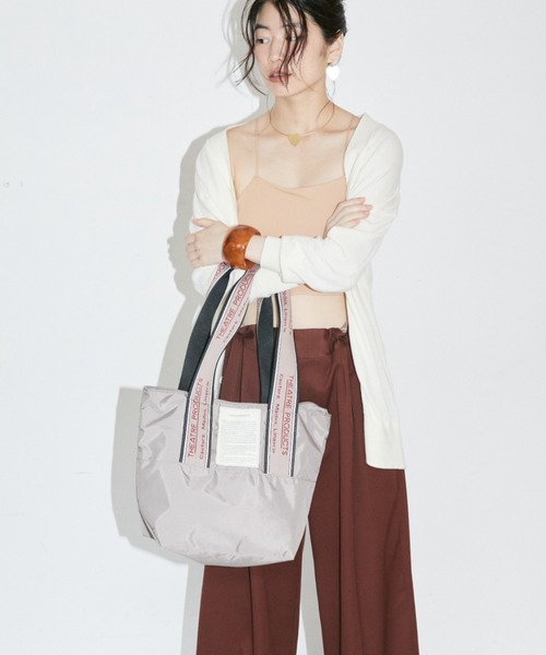 THEATRE PRODUCTS(シアタープロダクツ)の「マルチポケットMISSISSIPPI Msize/ジャガードテープ バッグ/内ポケット3つ付き/パソコン13インチ・500mlペットボトル収納可能(トートバッグ・レディース・ブラック/グレー/ベージュ・FREE)」の5枚目の写真