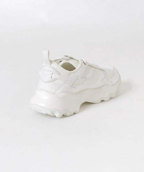 NIKE（ナイキ）の「NIKE　TC7900（スニーカー・レディース・オフホワイト・25/23/23.5/24/24.5）」の9枚目の写真