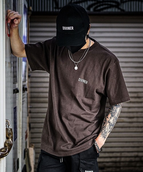 DIVINER(ディヴァイナー)の「【OWN ROOTS】Standard TEE/半袖Tシャツ メンズ カットソー(Tシャツ/カットソー・メンズ・ブラック/アイボリー/ブルー/パープル/ライトパープル/ダークブラウン/ライトブラック/ダークグリーン系・M/L/S/XL)」の5枚目の写真