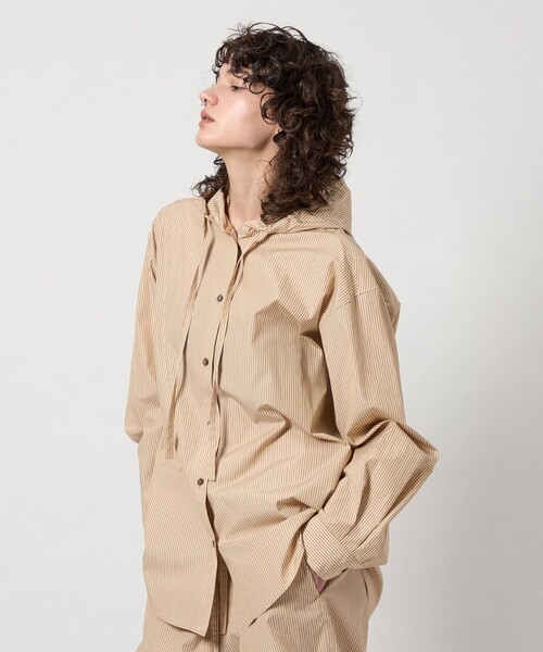 6（ロク）の「＜6(ROKU)＞コットン ストライプ フーディー シャツ（シャツ/ブラウス・レディース・ベージュ・FREE）」の5枚目の写真
