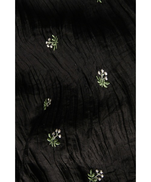 &. NOSTALGIA（アンドドットノスタルジア）の「【ZOZO限定】小花柄刺繍ルーズパンツ（その他パンツ・レディース・ブラック/アイボリー・FREE）」の8枚目の写真