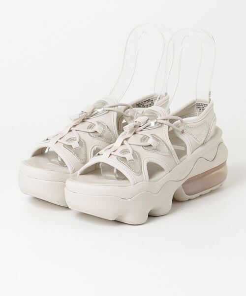 NIKE(ナイキ)の「NIKE/ナイキ WS エアマックス ココサンダルSE(サンダル・レディース・アイボリー・22cm/23cm/24cm/25cm)」の1枚目の写真