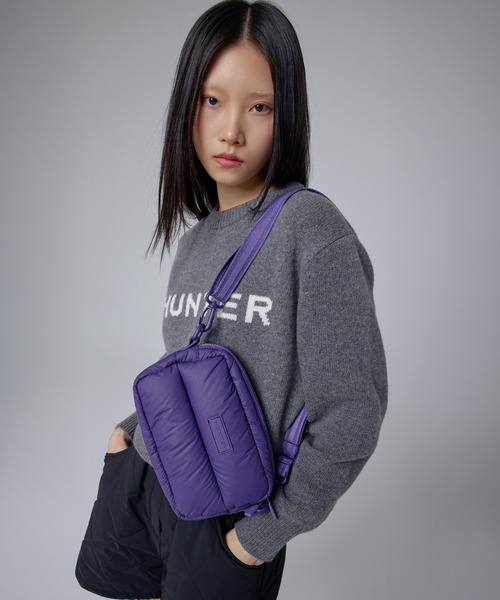 HUNTER(ハンター)の「イントレピッド エクストラ パフド クロスボディ(ボディバッグ/ウエストポーチ・レディース・イエロー/パープル・ONE)」の1枚目の写真