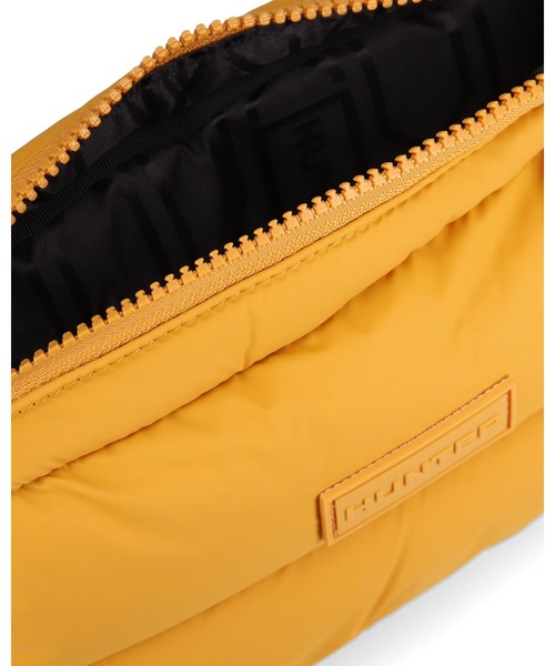 HUNTER(ハンター)の「イントレピッド エクストラ パフド クロスボディ(ボディバッグ/ウエストポーチ・レディース・イエロー/パープル・ONE)」の10枚目の写真