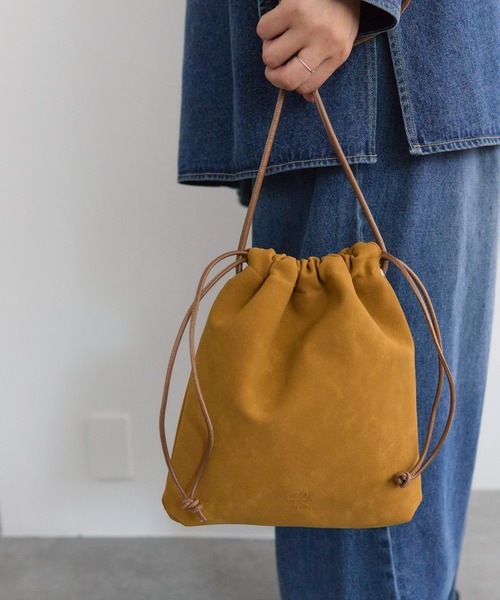 PUAL CE CIN（ピュアルセシン）の「【＠noricorico102企画】スウェード巾着バッグ（ショルダーバッグ・レディース・ブラウン/キャメル・FREE）」の4枚目の写真