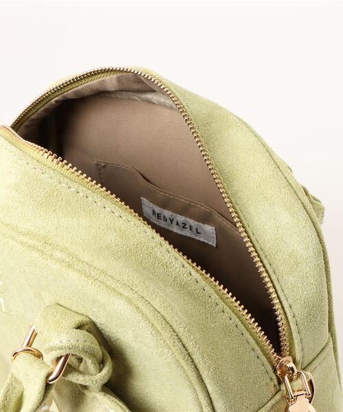 REDYAZEL（レディアゼル）の「チャーム2WAYスクエアバッグ（ショルダーバッグ・レディース・ブラウン系その他/ブラウン/グリーン・FREE）」の9枚目の写真