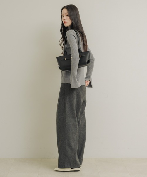 NEUNA（ヌナ）の「ウールライクタックワイドパンツ（スラックス・レディース・ブラック/ブラウン/チャコールグレー・FREE）」の22枚目の写真