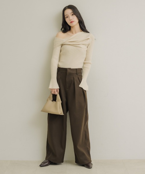 NEUNA（ヌナ）の「ウールライクタックワイドパンツ（スラックス・レディース・ブラック/ブラウン/チャコールグレー・FREE）」の7枚目の写真