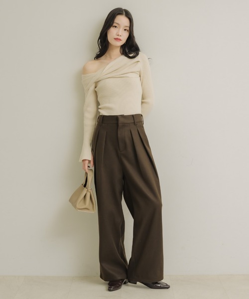NEUNA（ヌナ）の「ウールライクタックワイドパンツ（スラックス・レディース・ブラック/ブラウン/チャコールグレー・FREE）」の5枚目の写真