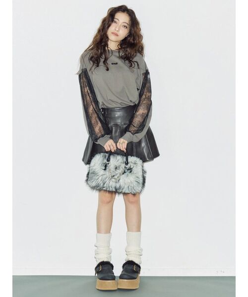 EVRIS（エヴリス）の「フェイクファーボストンBAG（ボストンバッグ・レディース・ブラック/ピンク/ブラウン・FREE）」の4枚目の写真