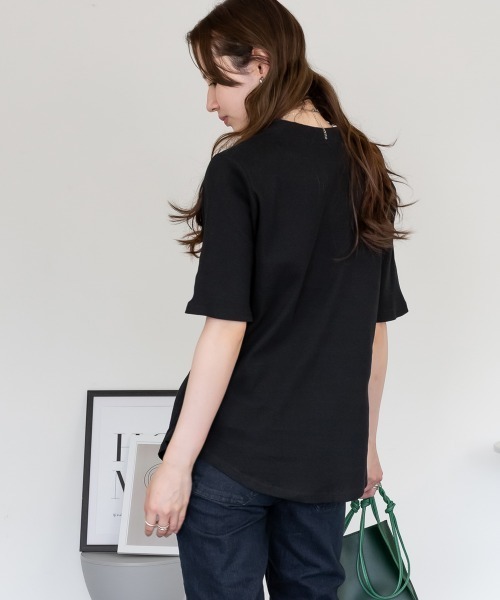 aity(アイティ)の「2×2リブプチハイネック半袖Tシャツ きれいめ 五部袖 大きいサイズ コットン 夏服(Tシャツ/カットソー・レディース・ブラック/オフホワイト・L/LL/3L/M/4L)」の14枚目の写真