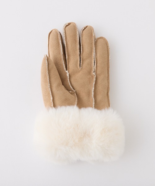 one after another NICE CLAUP（ワンアフターアナザーナイスクラップ）の「空押しタグ付きムートングローブ（手袋・レディース・キャメル/サックスブルー/アイボリー・FREE）」の4枚目の写真