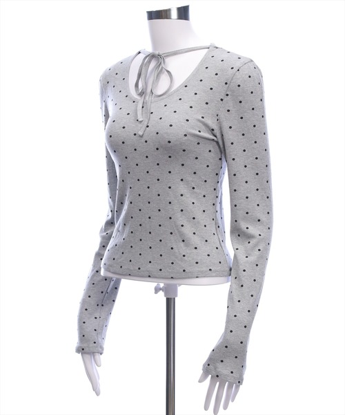 clear（クリア）の「フロントリボンドットプリントカットソー［韓国ファッション レイヤード］≪AW新作≫（Tシャツ/カットソー・レディース・グレー/ブラック/オフホワイト・F）」の7枚目の写真