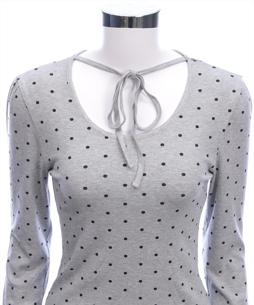 clear（クリア）の「フロントリボンドットプリントカットソー［韓国ファッション レイヤード］≪AW新作≫（Tシャツ/カットソー・レディース・グレー/ブラック/オフホワイト・F）」の11枚目の写真