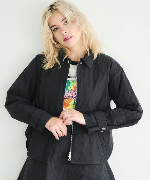 mikomori(ミコモリ)の「【mikomori × THIRD MAGAZINE】CHOCOLATE BAR QUILTED JACKET(ブルゾン・レディース・ブラック・FREE)」の1枚目の写真