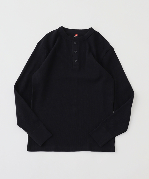 HANES(ヘインズ)の「HANES / ヘインズ ヘンリーネックL/S(Tシャツ/カットソー・メンズ・ホワイト/チャコールグレー/ブラック・MEDIUM/LARGE/X-LARGE)」の3枚目の写真
