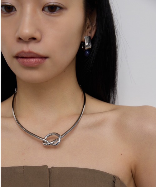 AIC.（エーアイシー）の「ノットデザインチョーカー（チョーカー・レディース・シルバー/ゴールド・FREE）」の2枚目の写真