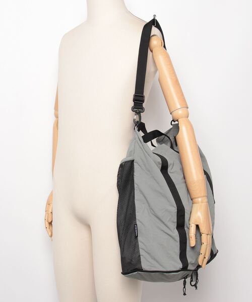 Gramicci（グラミチ）の「『GRAMICCI』NYLON PACKABLE TOTE（トートバッグ・メンズ・ブラック/グレー・FREE）」の19枚目の写真