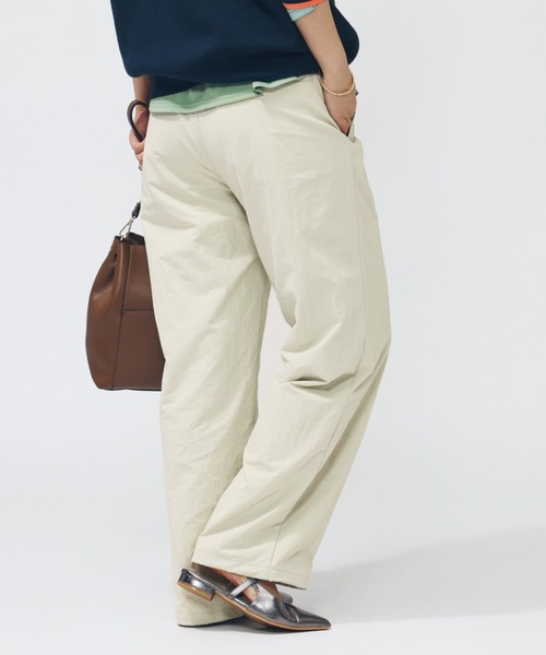 NEW BALANCE（ニューバランス）の「【アルペン限定】 ニューバランス New Balance THE CITY ウーブンパラシュートパンツ（その他パンツ・レディース・ブラック/アイボリー・S/M/L）」の3枚目の写真