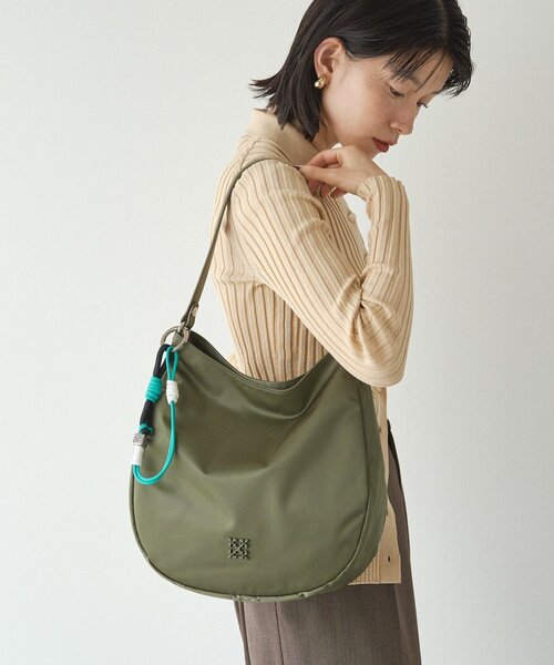 russet（ラシット）の「【再値下げ】パラコードバッグチャーム（チャーム・レディース・グリーン/ブラック・FREE）」の6枚目の写真