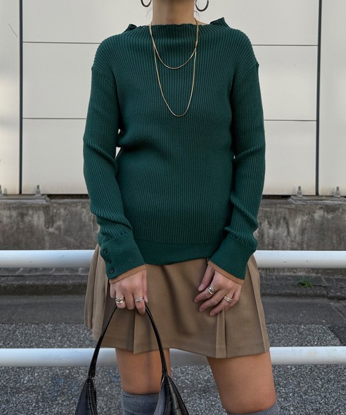 LBC（エルビーシー）の「【着やせ効果抜群】袖配色レイヤーリブニット（ニット/セーター・レディース・ホワイト/ワイン/ブラック/グリーン/杢グレー・M/L）」の4枚目の写真