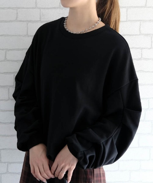 aquagarage(アクアガレージ)の「袖タックバルーントップス(Tシャツ/カットソー・レディース・ブラック/グレー・M)」の2枚目の写真
