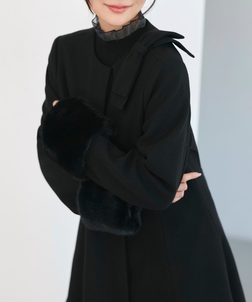 セール】ファーカフス フレアコート ( リボンブローチ 付き