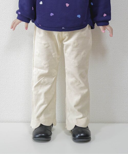 apres les cours（アプレレクール）の「フラワージャガードスカラップパンツ（その他パンツ・キッズ・クリーム/ネイビー・80/90/100/110/120/130）」の2枚目の写真