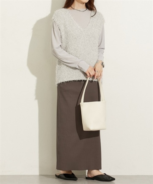 nissen（ニッセン）の「ブラッシュフェザーＶネックベスト（ベスト・レディース・ライトグレー/ブラック・M/L/LL）」の3枚目の写真