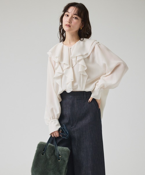 qualite（カリテ）の「ダブルラッフルブラウス/秋服/冬服/オフィスカジュアル（シャツ/ブラウス・レディース・オフホワイト/ワイン・フリー）」の11枚目の写真