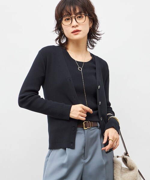 NOLLEY’S Sophi(ノーリーズソフィ)の「《アンサンブル対応》《手洗い可能》カシミヤ混リブVネックカーディガン(カーディガン/ボレロ・レディース・アイボリー/イエロー/サックスブルー/ブラック・36/38)」の21枚目の写真
