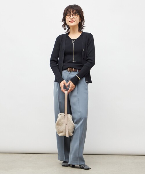 NOLLEY’S Sophi(ノーリーズソフィ)の「《アンサンブル対応》《手洗い可能》カシミヤ混リブVネックカーディガン(カーディガン/ボレロ・レディース・アイボリー/イエロー/サックスブルー/ブラック・36/38)」の22枚目の写真