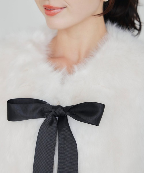 PICCIN PERLA（ピッチンペルラ）の「フェイクファーベスト（ロング）（ベスト・レディース・ブラック/オフホワイト・M）」の8枚目の写真