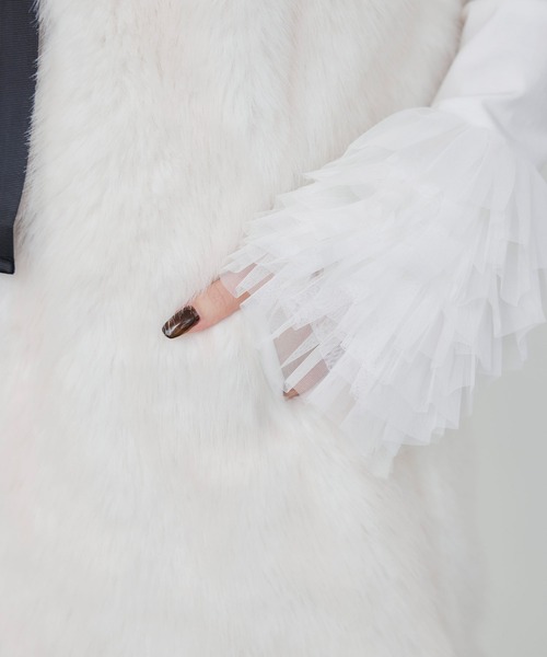 PICCIN PERLA（ピッチンペルラ）の「フェイクファーベスト（ロング）（ベスト・レディース・ブラック/オフホワイト・M）」の11枚目の写真