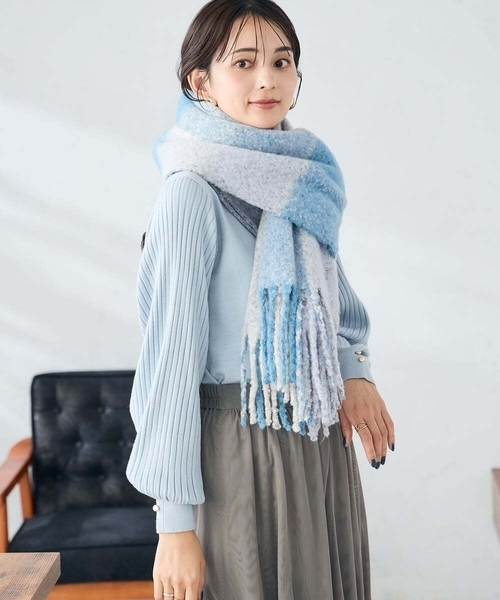 a.v.v（アーヴェヴェ）の「チェック柄ボリュームマフラー（マフラー・レディース・ライトピンク/ブルー・38）」の20枚目の写真