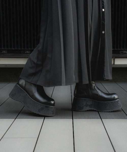 HARE(ハレ)の「ガラソールボリュームブーツ(HARE)(ブーツ・レディース・グリーン/ブラック・MEDIUM/LARGE)」の11枚目の写真