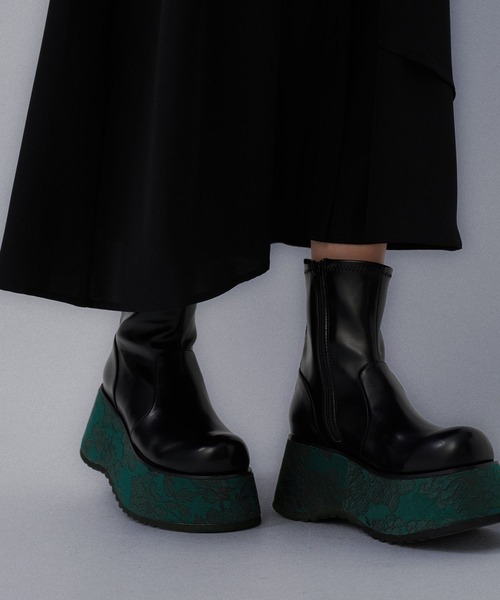 HARE(ハレ)の「ガラソールボリュームブーツ(HARE)(ブーツ・レディース・グリーン/ブラック・MEDIUM/LARGE)」の14枚目の写真