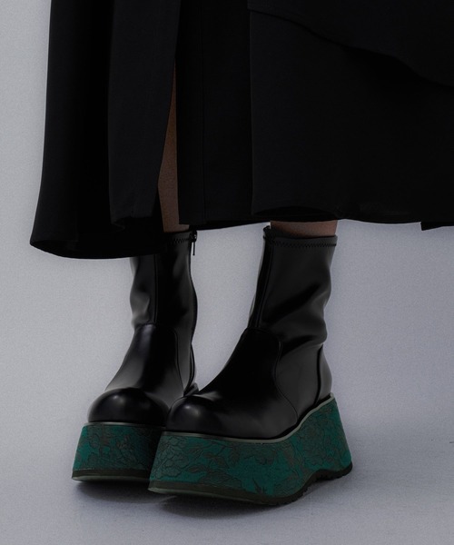 HARE(ハレ)の「ガラソールボリュームブーツ(HARE)(ブーツ・レディース・グリーン/ブラック・MEDIUM/LARGE)」の16枚目の写真