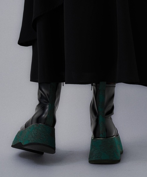 HARE(ハレ)の「ガラソールボリュームブーツ(HARE)(ブーツ・レディース・グリーン/ブラック・MEDIUM/LARGE)」の18枚目の写真