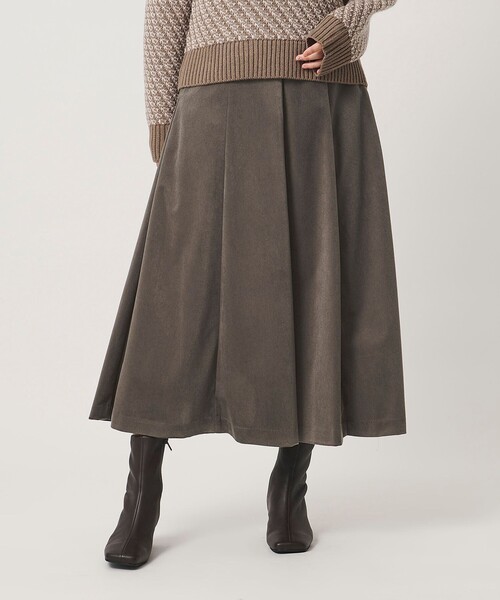 A DAY IN THE LIFE UNITED ARROWS(アデイインザライフユナイテッドアローズ)の「ツイルコーデュロイ フレアスカート <A DAY IN THE LIFE>(スカート・レディース・ネイビー/モカ/ベージュ・38/36)」の4枚目の写真