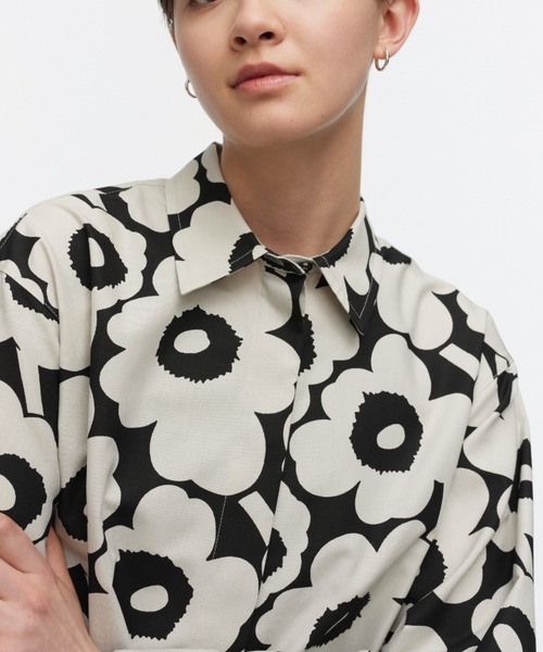 marimekko（マリメッコ）の「【ASIA　EXCLUSIVE】Ae Ruoste Unikko / shirt（シャツ/ブラウス・レディース・ライトグレー・40/38/36/34）」の4枚目の写真