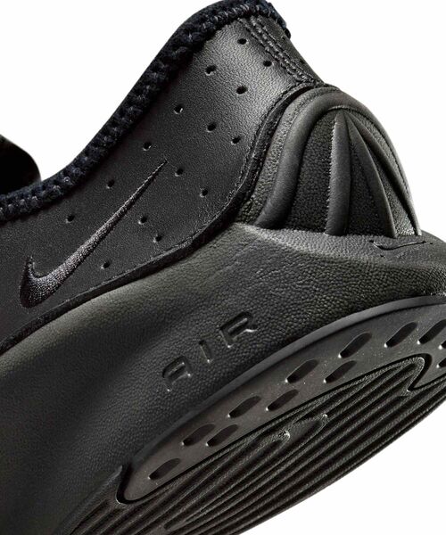 NIKE(ナイキ)の「ナイキ エア スーパーフライ ウィメンズシューズ / Nike Air Superfly Women's Shoes HJ8082-002 Black(スニーカー・レディース・ブラック・25/24.5/24/23.5/23/22.5/26/25.5/22)」の4枚目の写真