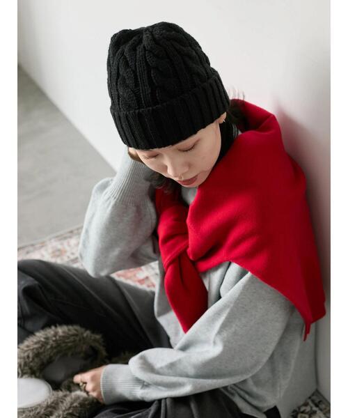 Samansa Mos2 blue（サマンサモスモスブルー）の「ケーブルニット帽（ハット・レディース・チャコールグレー/ブラック/キナリ・F）」の11枚目の写真
