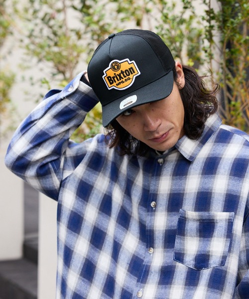 BRIXTON（ブリクストン）の「BRIXTON/ブリクストン GENUINE QLTY NP TRUCKER HAT メッシュ5パネルキャップ（キャップ・メンズ・ベージュ/ブラック・ONE SIZE）」の11枚目の写真